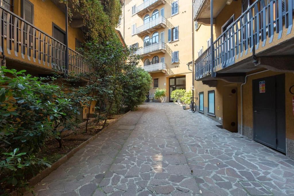 My Charming Apartments Ai Navigli-Vigevano Suite Милан Экстерьер фото