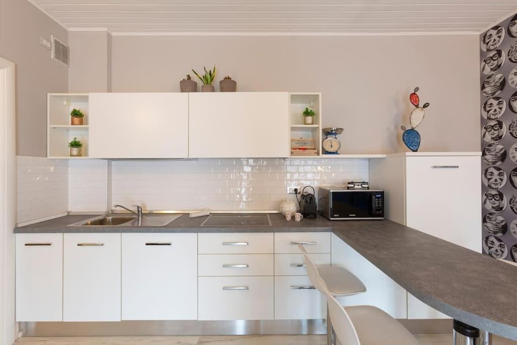 My Charming Apartments Ai Navigli-Vigevano Suite Милан Экстерьер фото